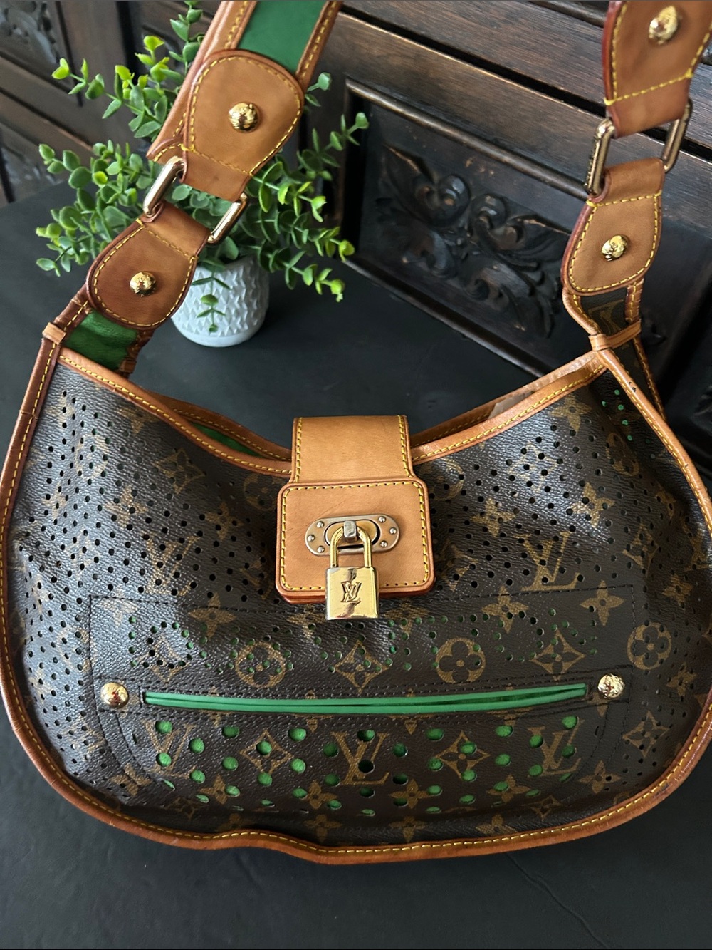 Beautiful Brown Monogram Shoulder Bag with Green Accents - Picture 9 of 17